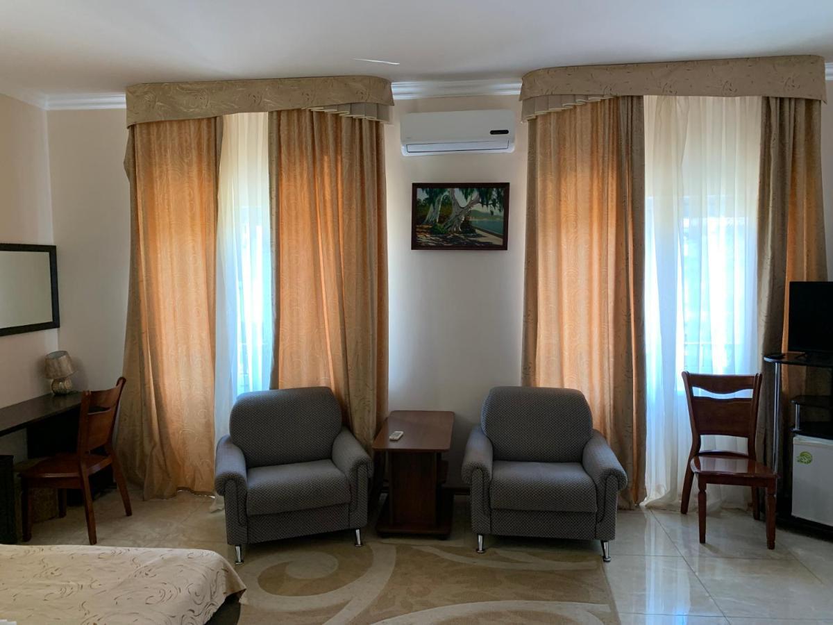 Guest House Aphyn Leto Gagra Eksteriør billede
