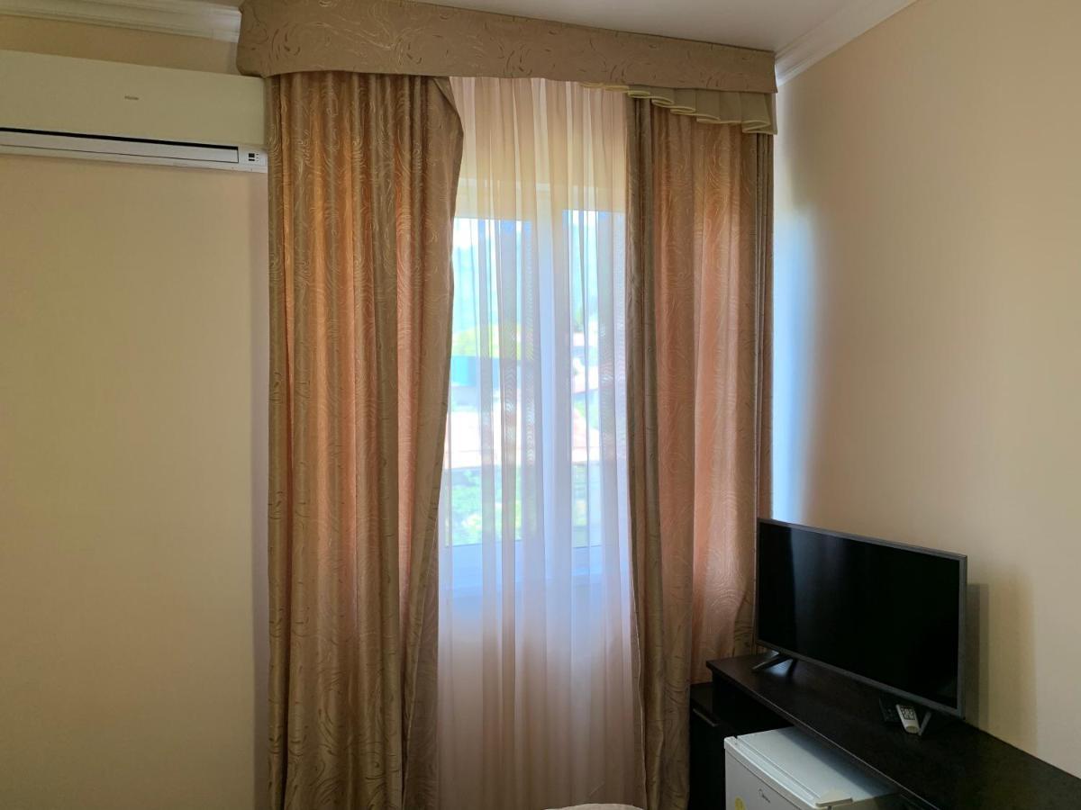Guest House Aphyn Leto Gagra Eksteriør billede