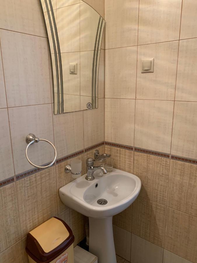 Guest House Aphyn Leto Gagra Eksteriør billede
